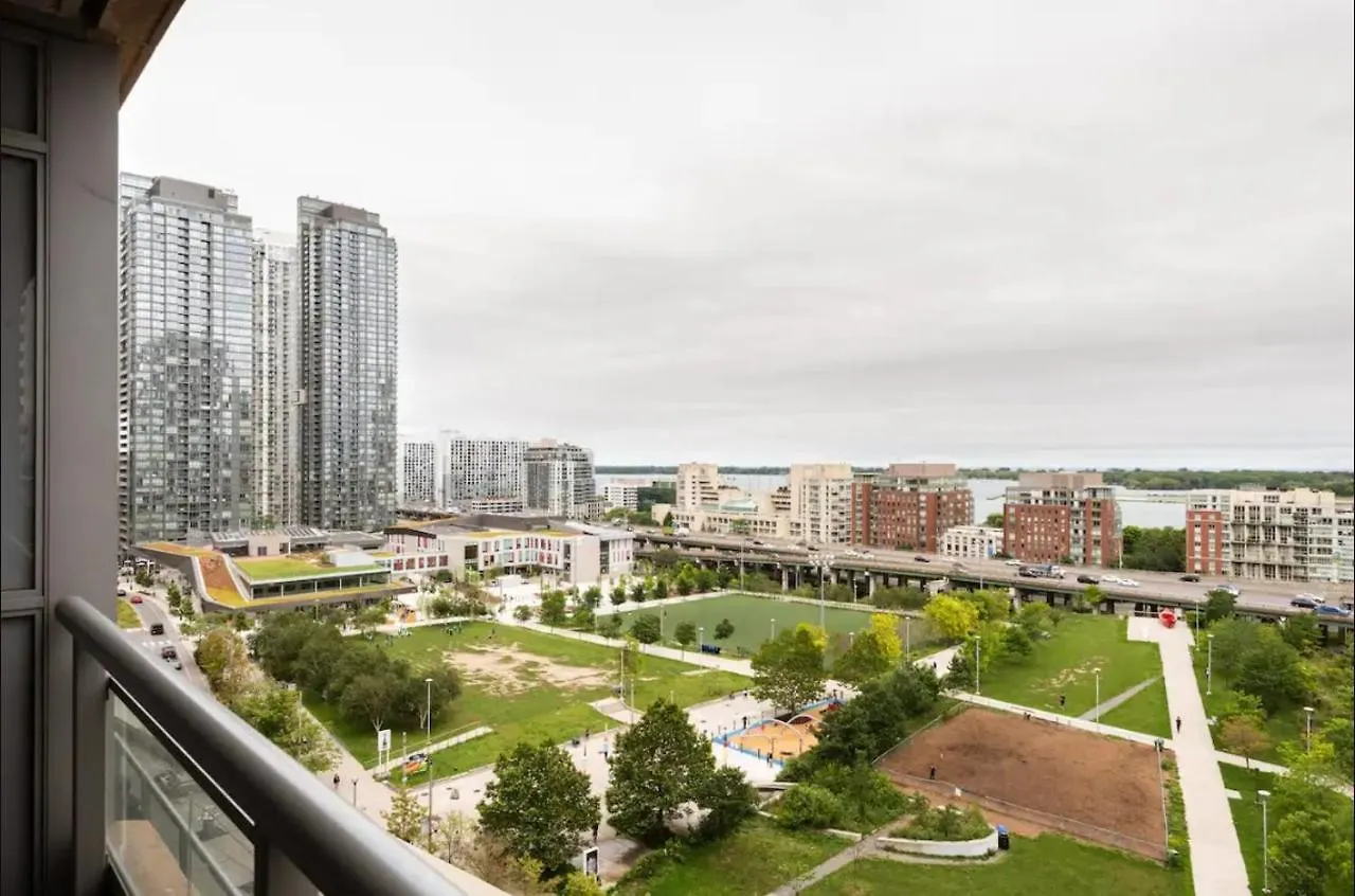 Guestic At Fort York Toronto